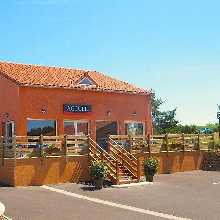 Hotel Cantal Cottages Saint-Georges  Exterior foto