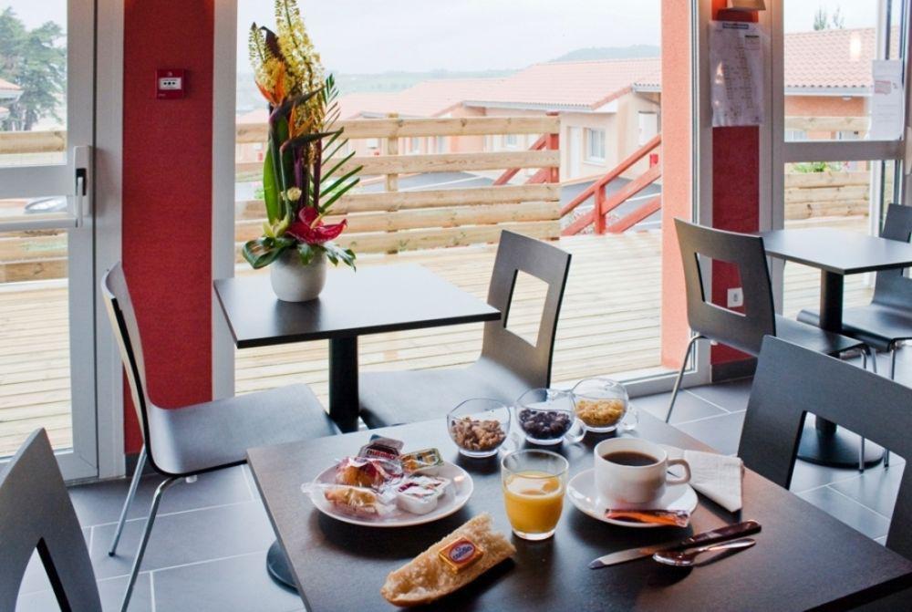 Hotel Cantal Cottages Saint-Georges  Exterior foto