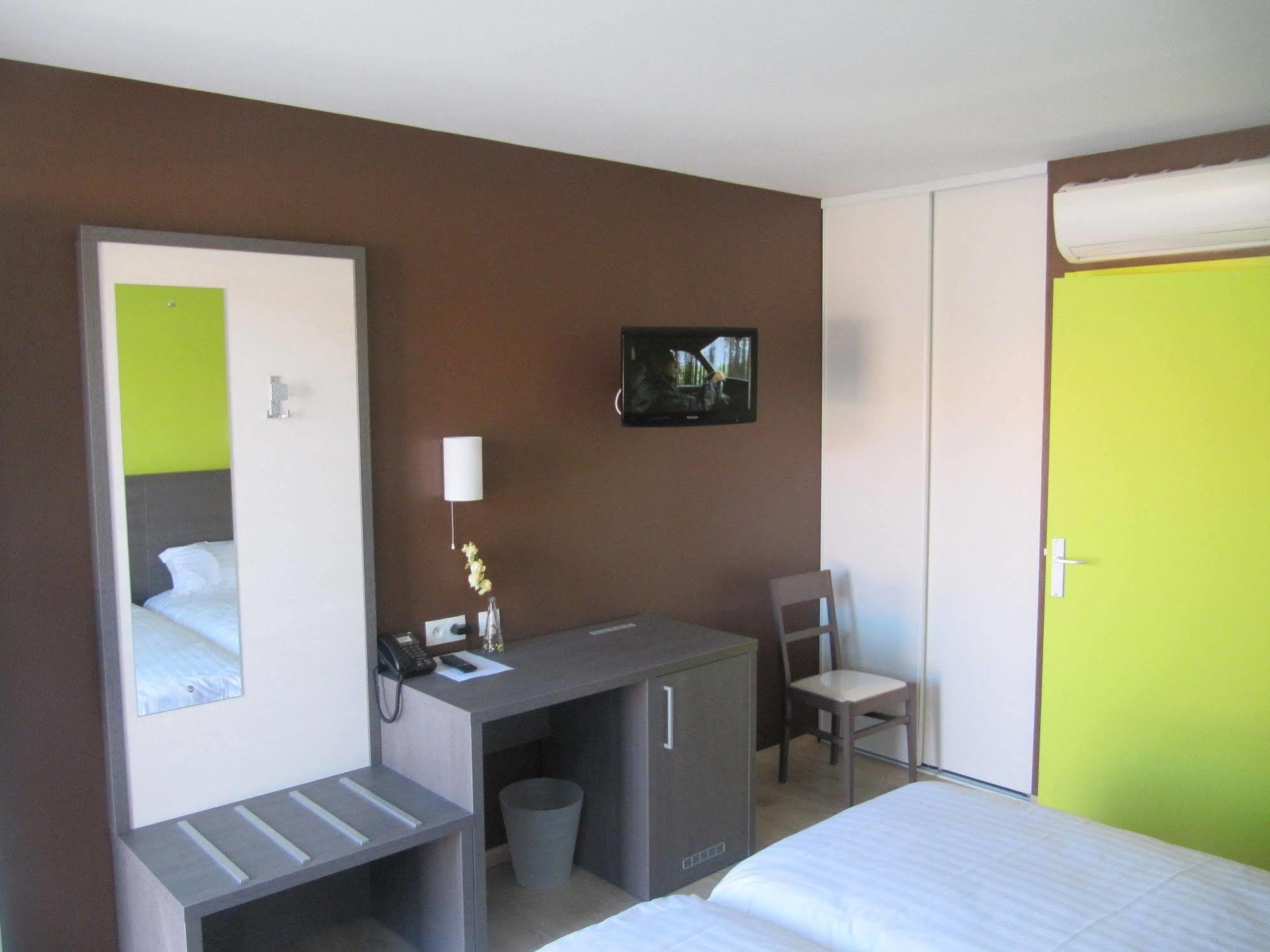 Hotel Cantal Cottages Saint-Georges  Exterior foto