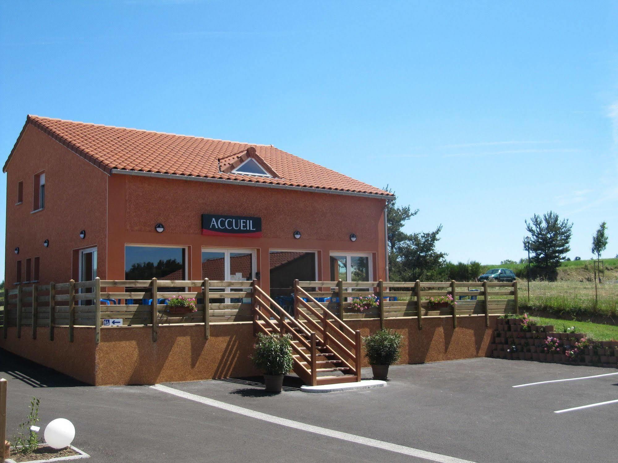 Hotel Cantal Cottages Saint-Georges  Exterior foto